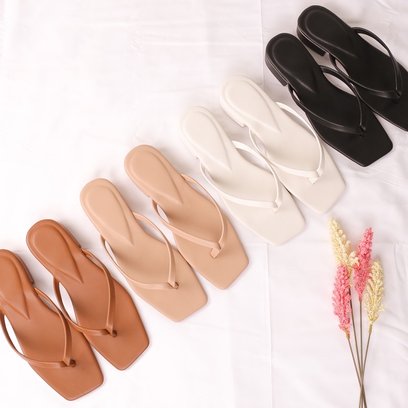 Barefoot.MNL Wynn Plain Blockheels 1 inch Heels | Shopee Philippines