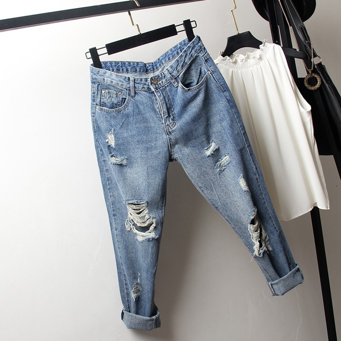 broken hole jeans