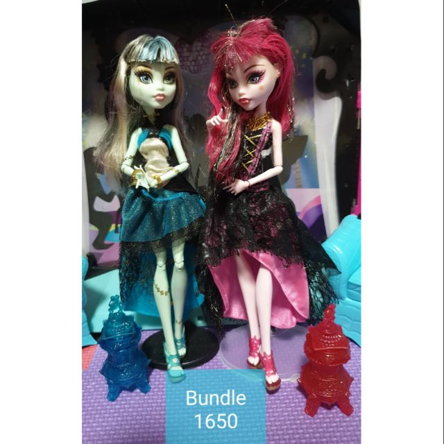 monster high frankie and draculaura