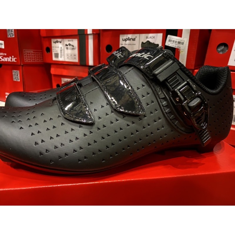 santic cleats shoes