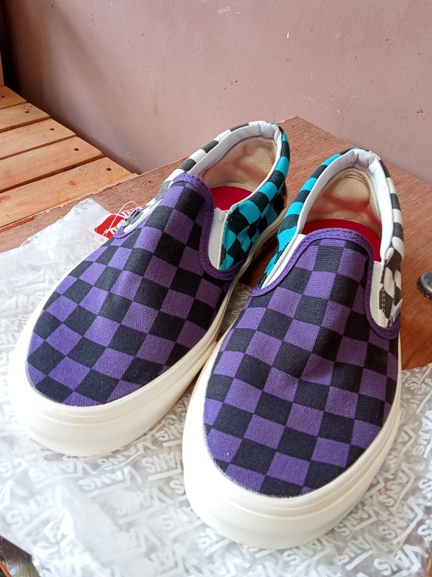 vans purple and black checkered