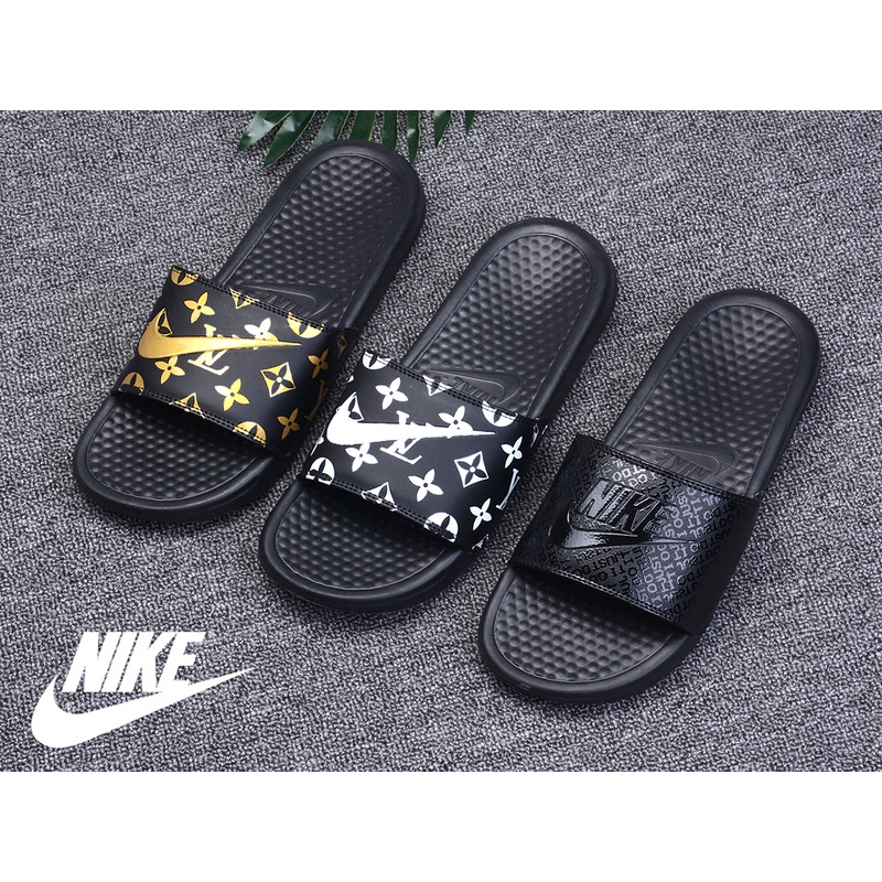 nike benassi men's flip flops
