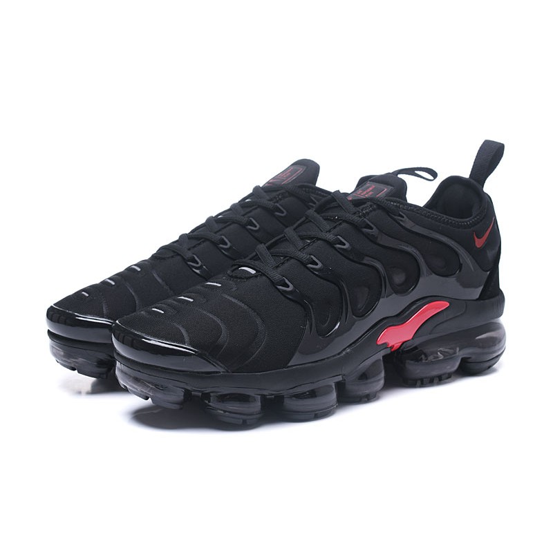 air max vapormax plus black and red