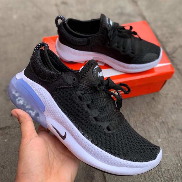 nike low cut running shoes