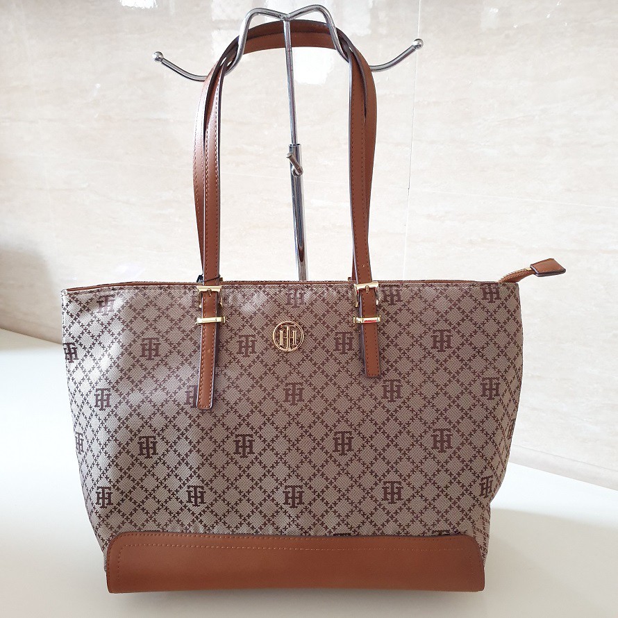 tommy hilfiger nylon blend tote