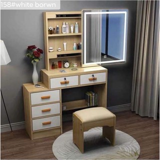 dressing table with mirror and lights