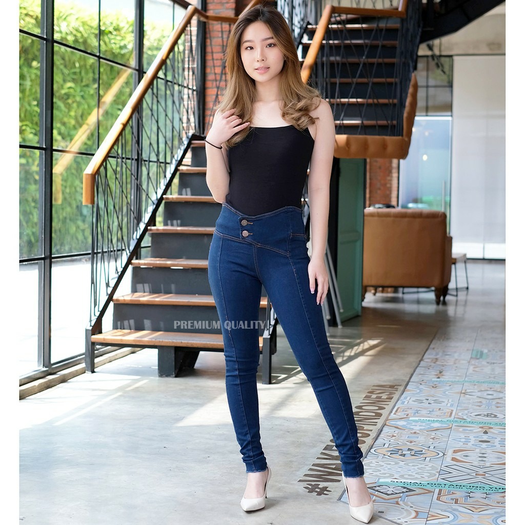 size 27 womens jeans in men's