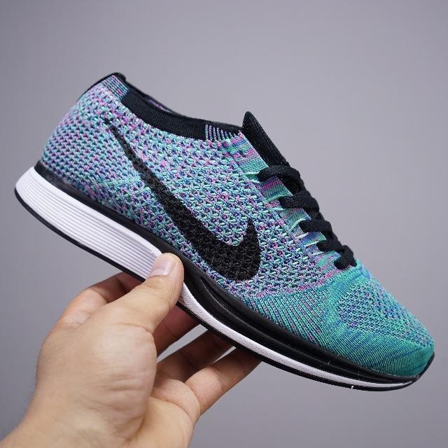 nike flyknit racer shoes