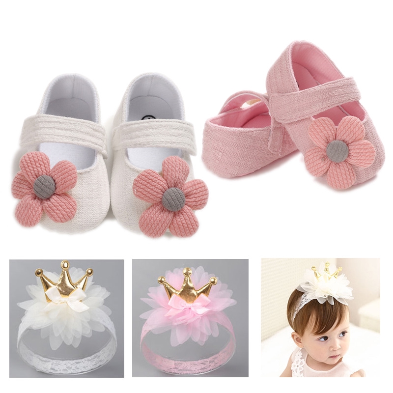 born baby shoes