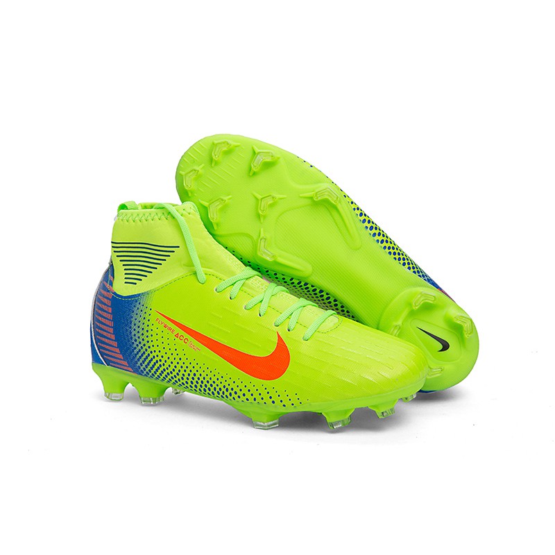 studs shoes nike