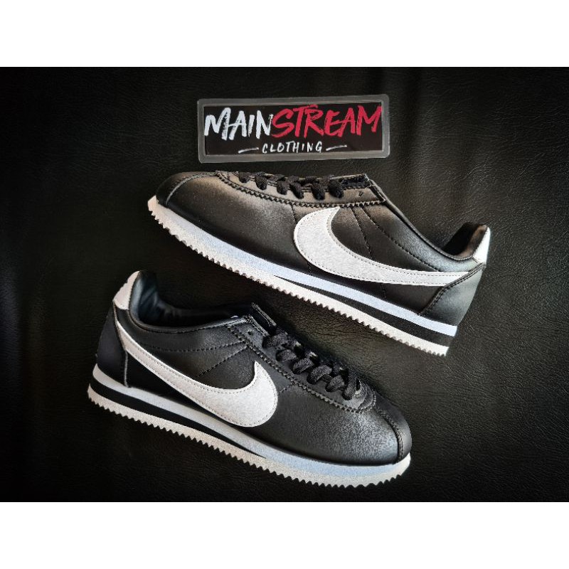 mens black cortez