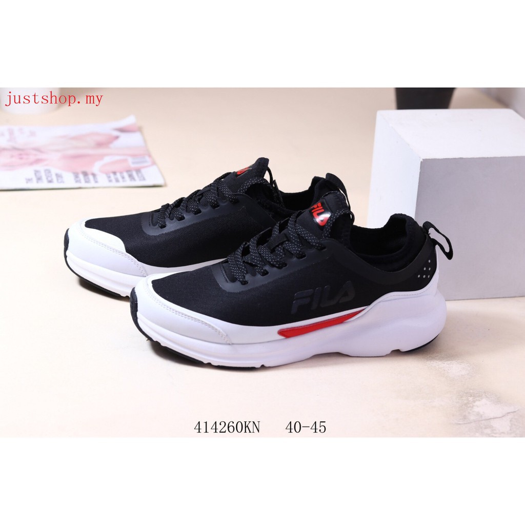 black walking tennis shoes