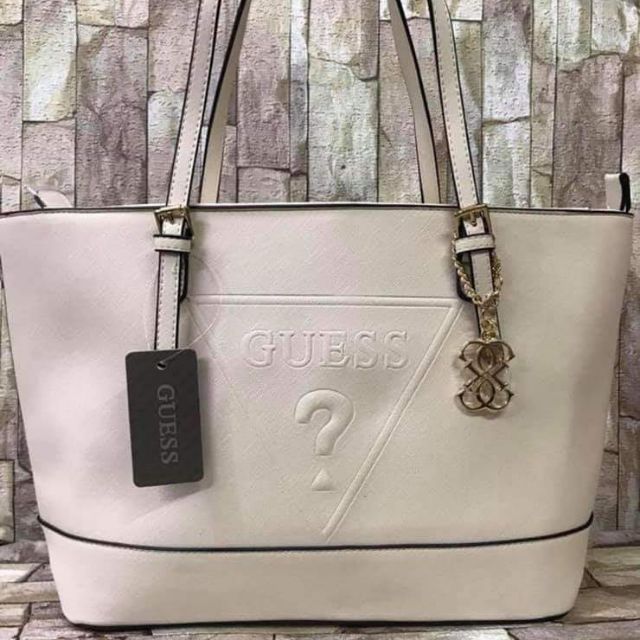 guess shoulder bag price