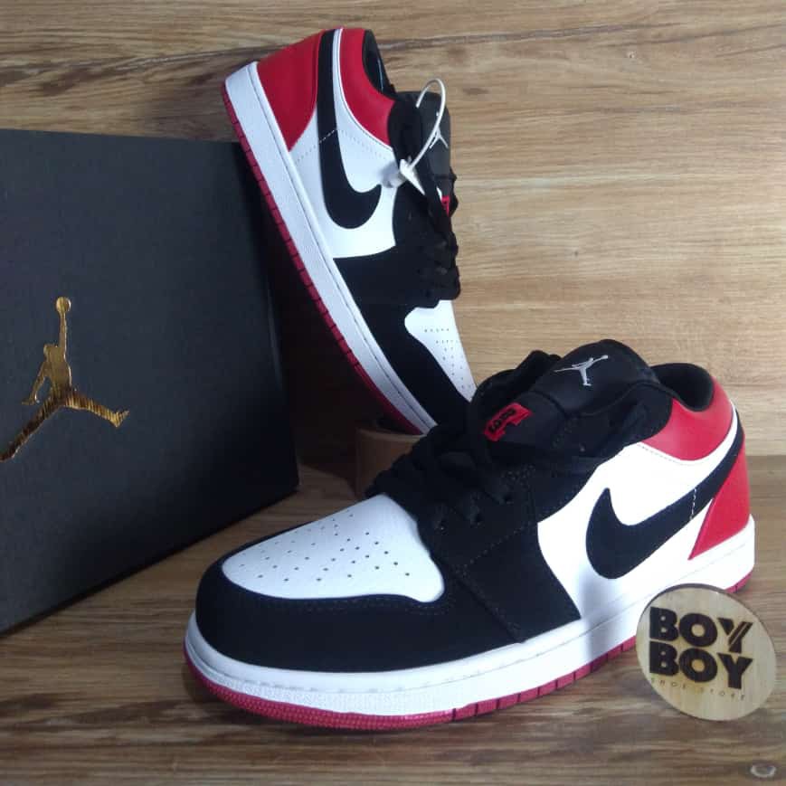 jordan 1s low black toe