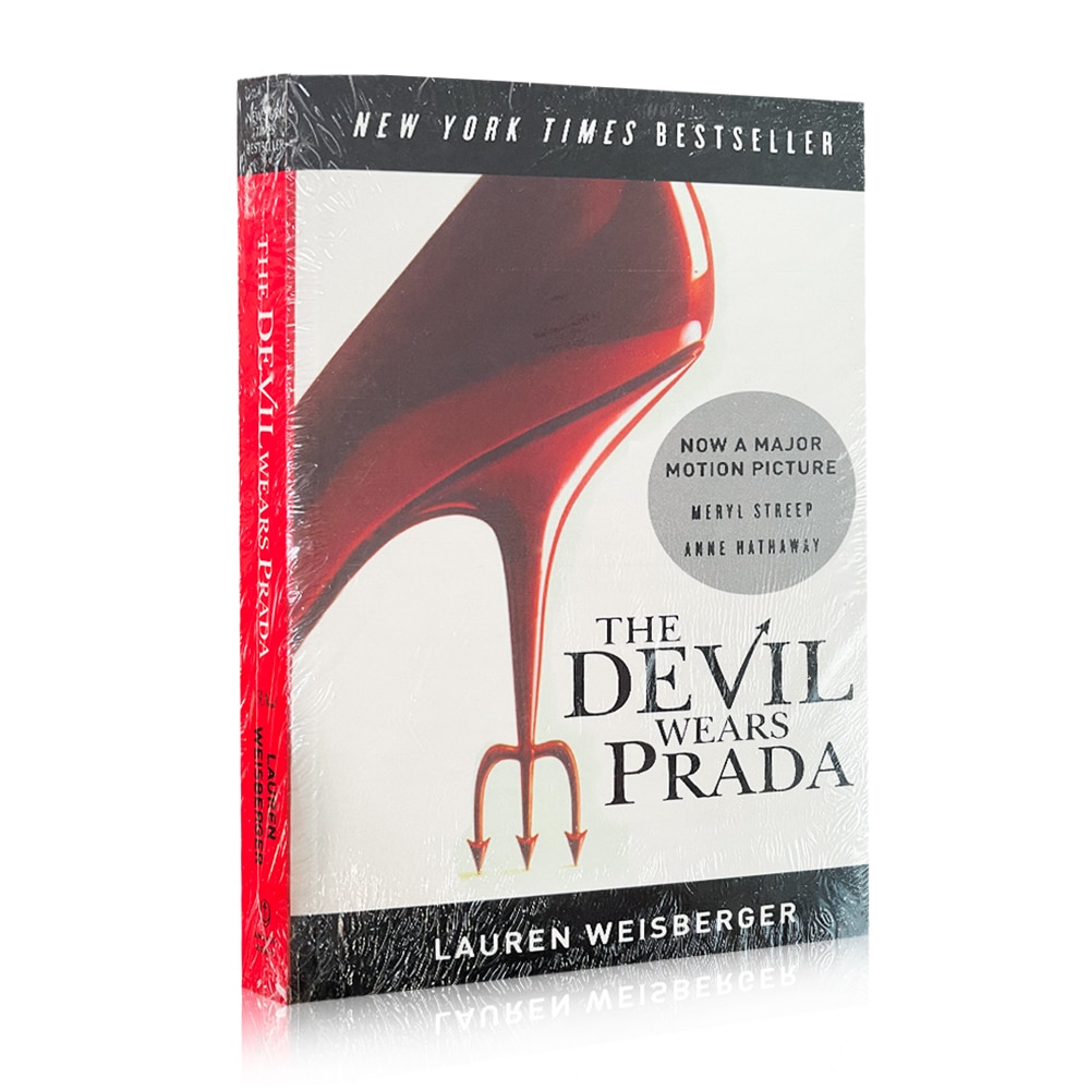 Lauren Weisberger The Devil Wears Prada Fashion Female Devil English Novel  The Original Film English Books for Children Adult | Shopee Philippines