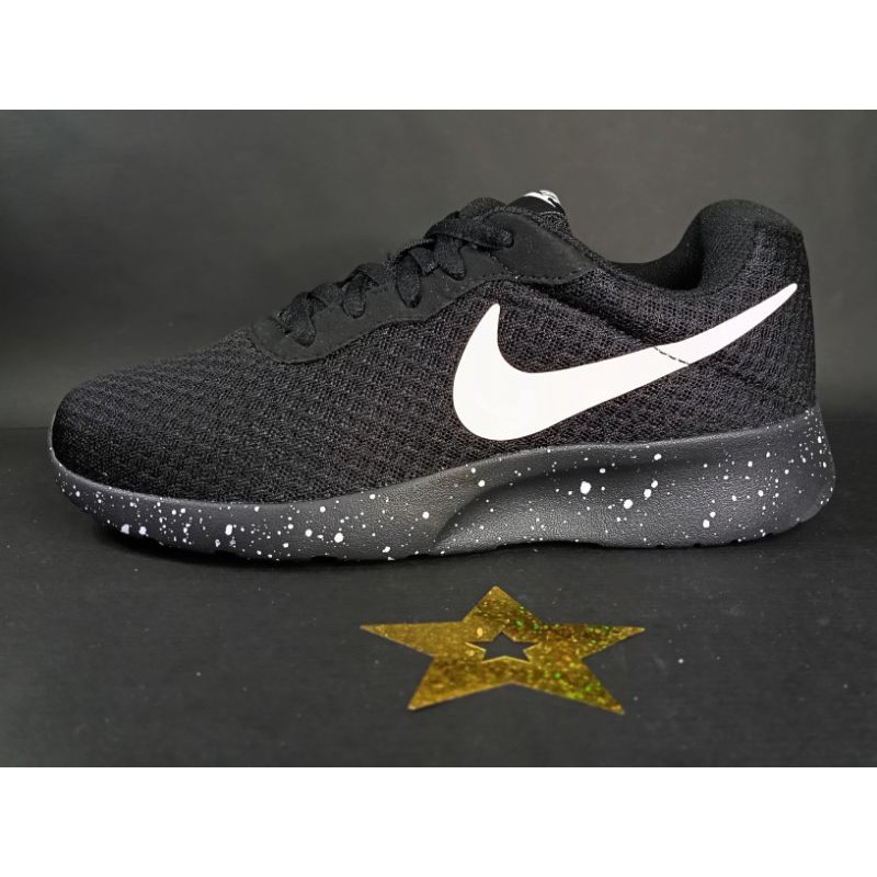 nike tanjun oreo