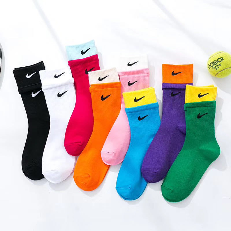 the iconic nike socks