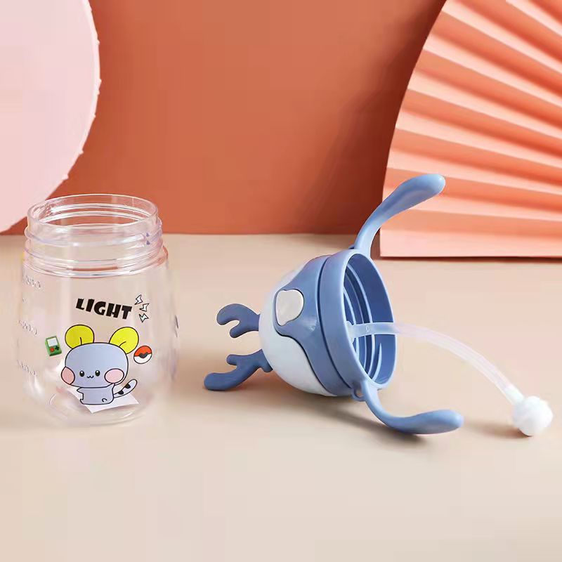 ۞[New Arrival] 370ML Cartoon Antlers Children's Straw Cup Baby Bite Gravity Ball to Learn Drinking