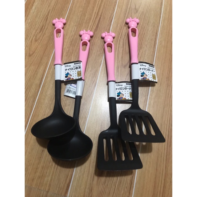 minnie mouse kitchen stuff