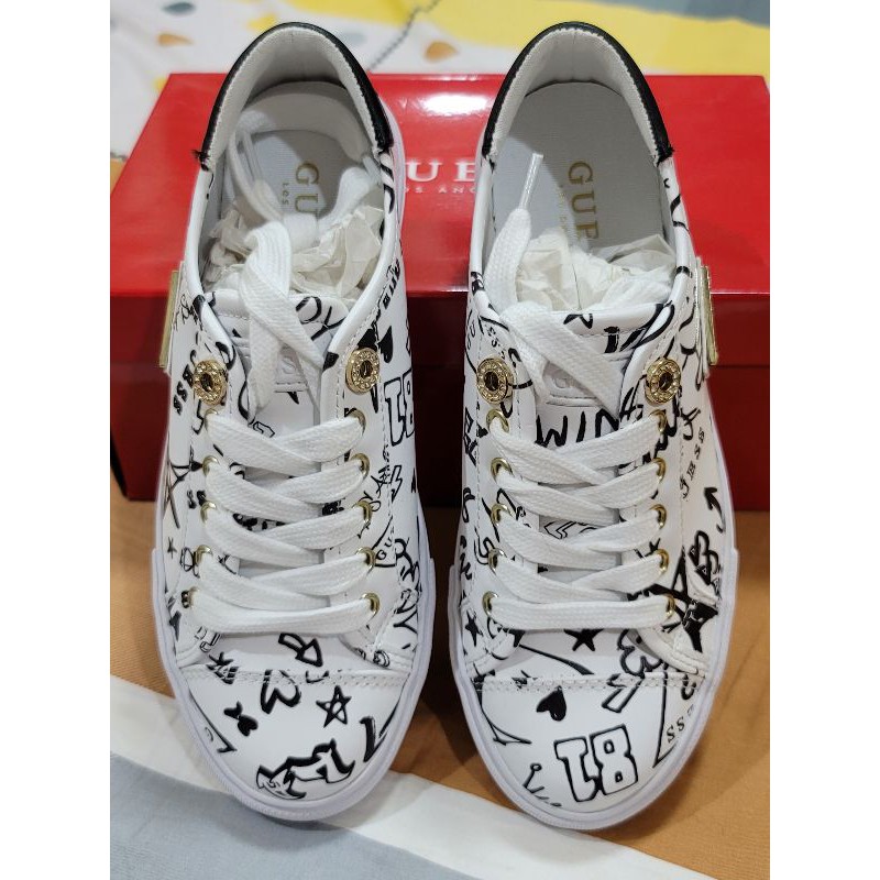 guess snakeskin sneakers