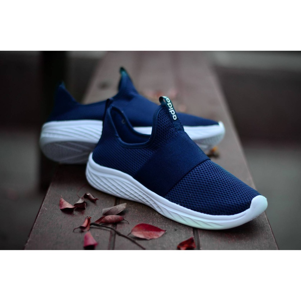 sneakers without laces