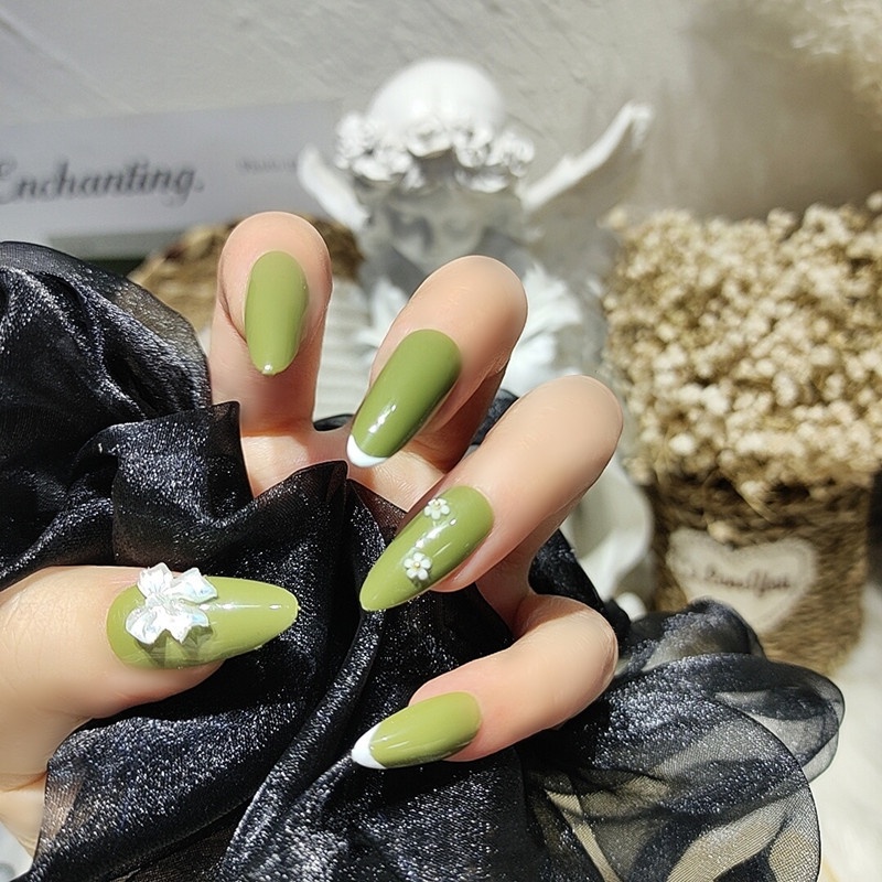 セルフネイルの幅が広まる 塗るだけお手軽なフレークネイル Itnail 24pcsゴールドフレークネイルパッチスウィートスタイルリムーバブル短い段落マニキュア保存 Acores Com Br