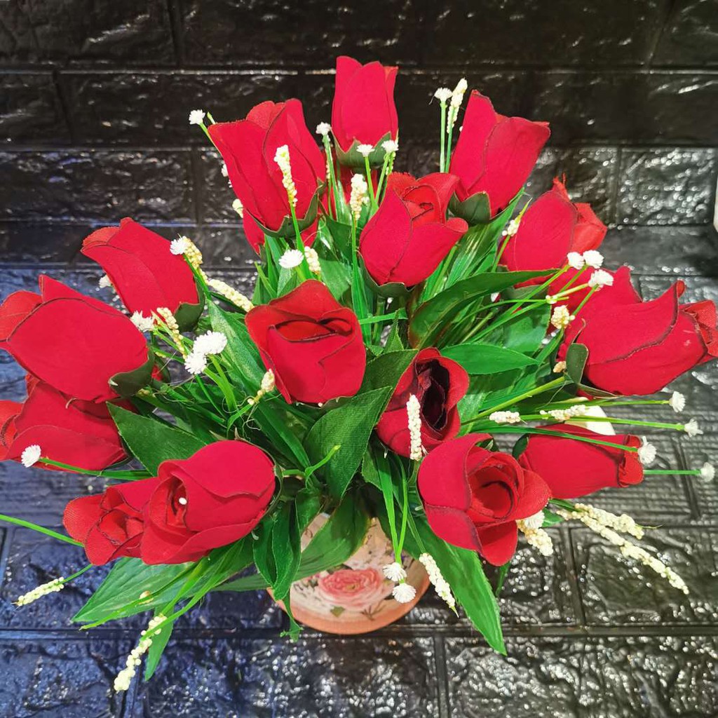 artificial red roses