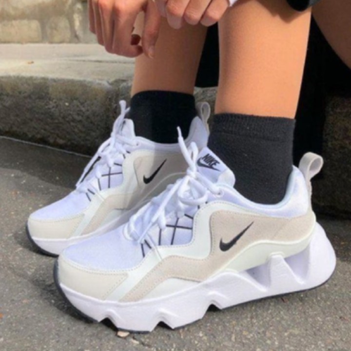nike height increasing shoes