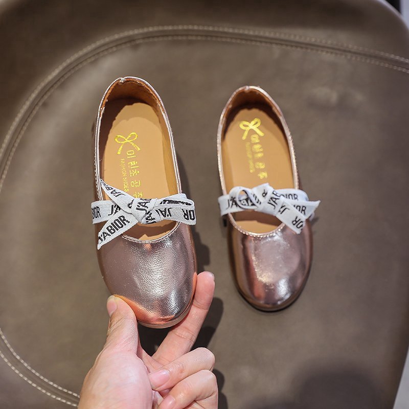 soft leather flat shoes