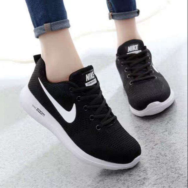 rubber shoes nike for ladies