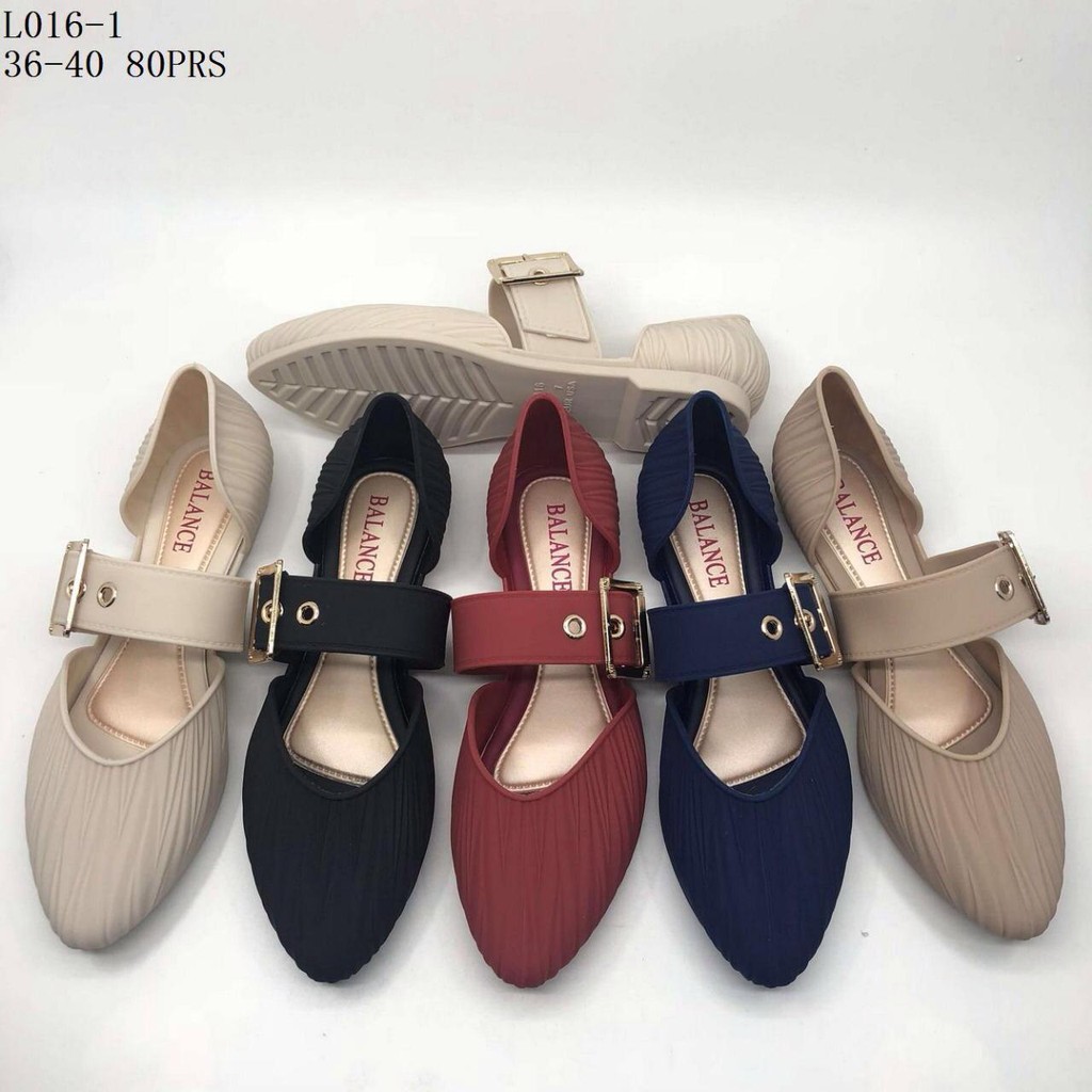 jelly shoes balance