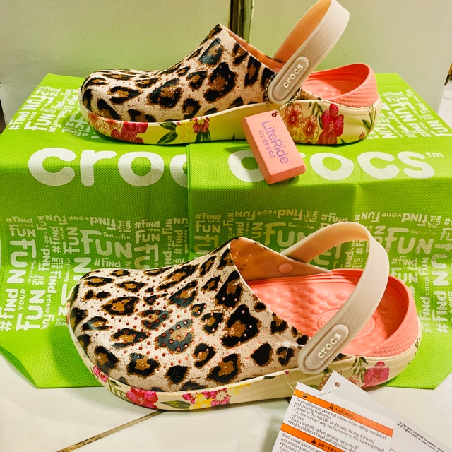 crocs literide floral