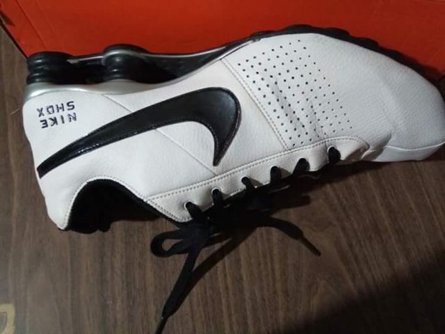 nike shox deliver