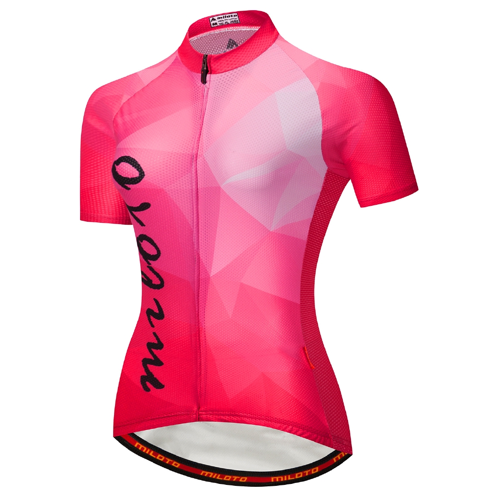 tight cycling jersey