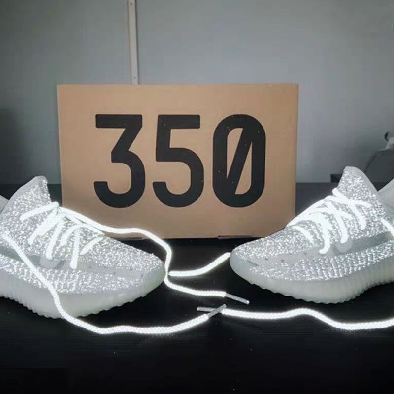 yeezy 350 v2 3m