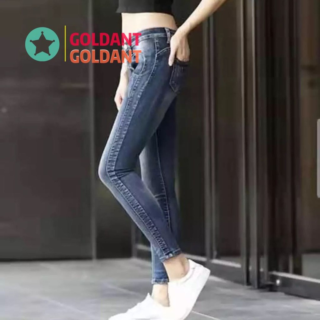 really stretchy jeans