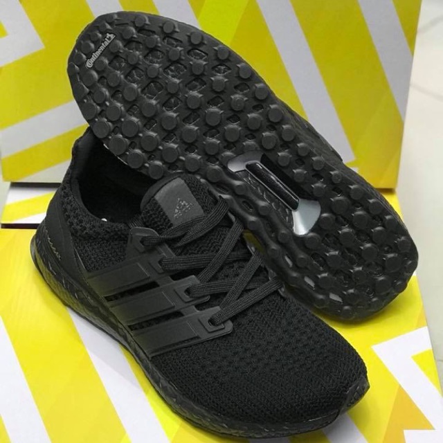 triple black ultraboost 4.0