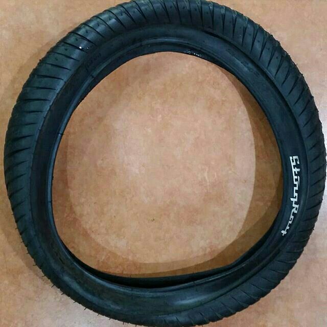 20 x 4 bike tire