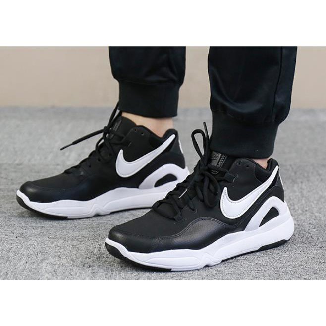 nike tube shoes