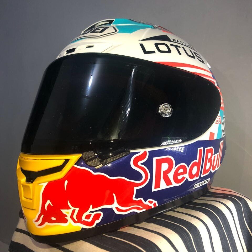 SHOEI X14 Full Face Motorcycle Helmet SHOEI X14 Red Bull 93 Lotus