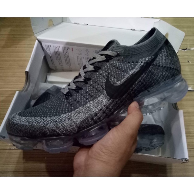 Nike Air VaporMax Flyknit 2 Black Multi Foot Locker