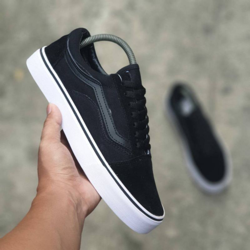 all black lace up vans