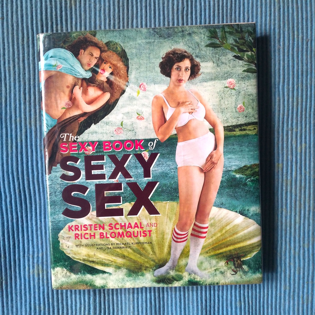 Kristen schaal sexy