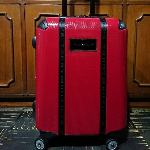 tommy luggage