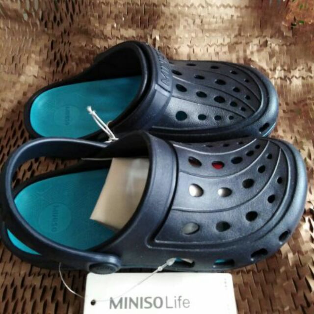 miniso crocs