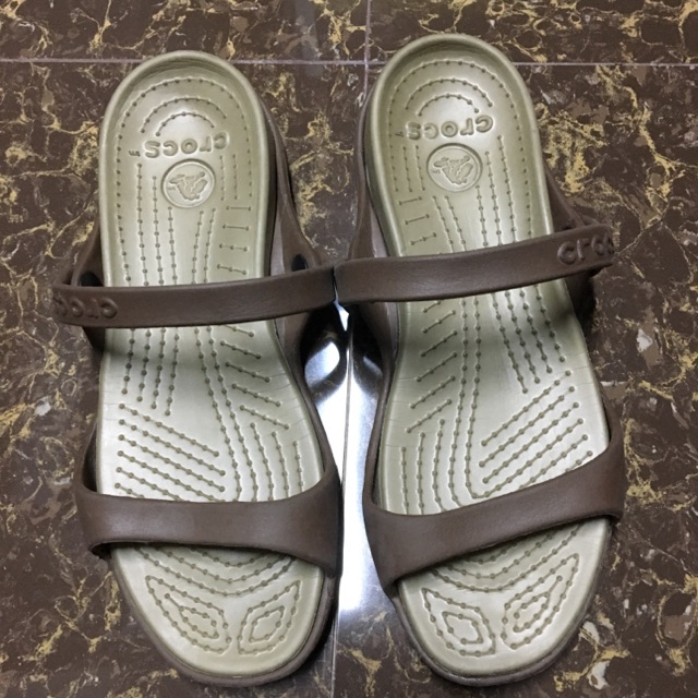 crocs cleo sandal ladies