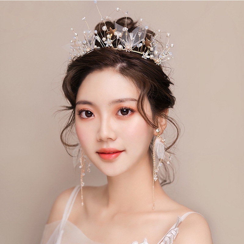 headdress for the bride