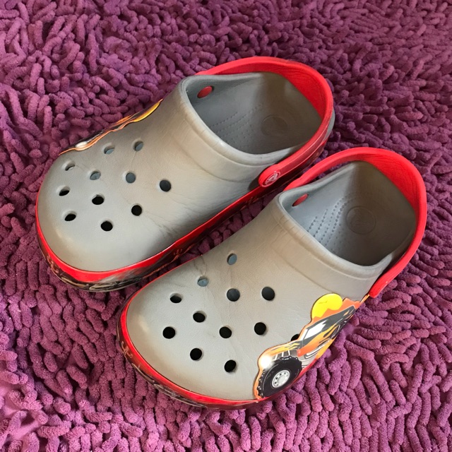 crocs j3 size