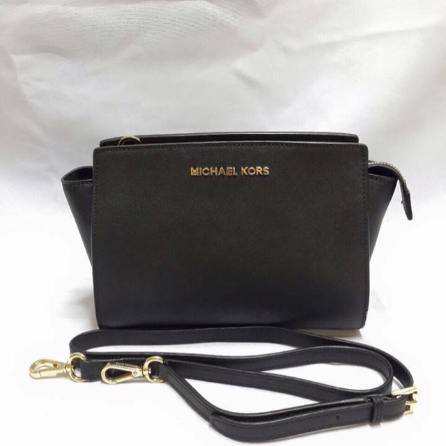 michael kors selma messenger