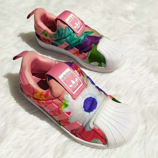 Adidas Peach Floral Superstar Shoes for Kids/Teens Preloved Sneakers |  Shopee Philippines
